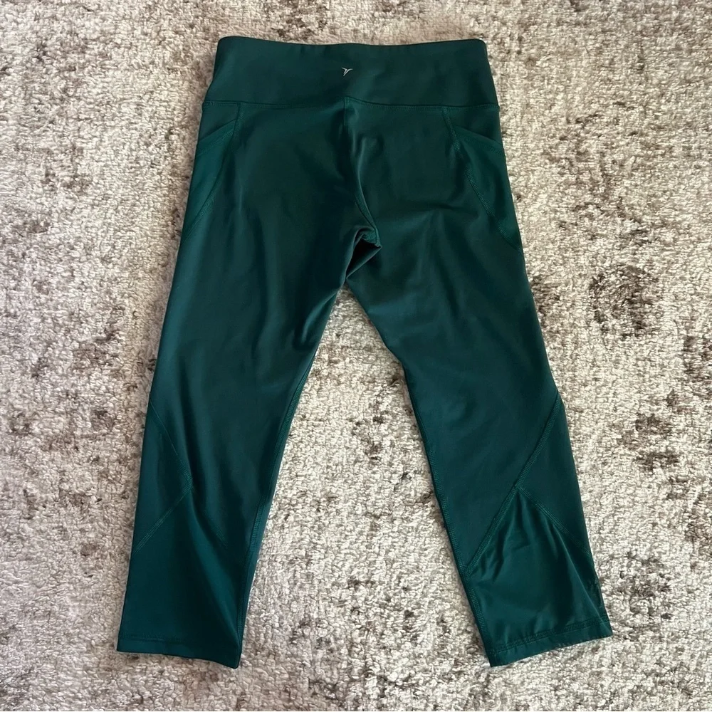 Old Navy Active Go Dry Green Capri Midrise Leggings Mesh Details size medium